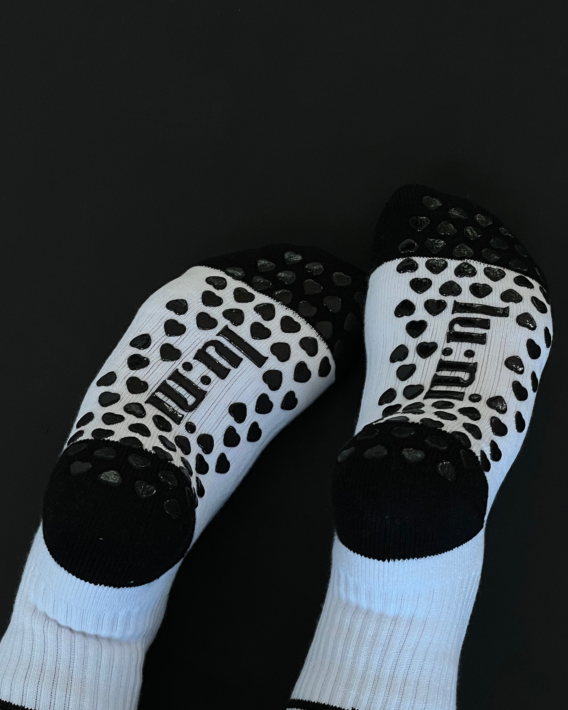 Amour Noir et Blanc - Stylishe Grip Socks für Pilates, Yoga & Reformer