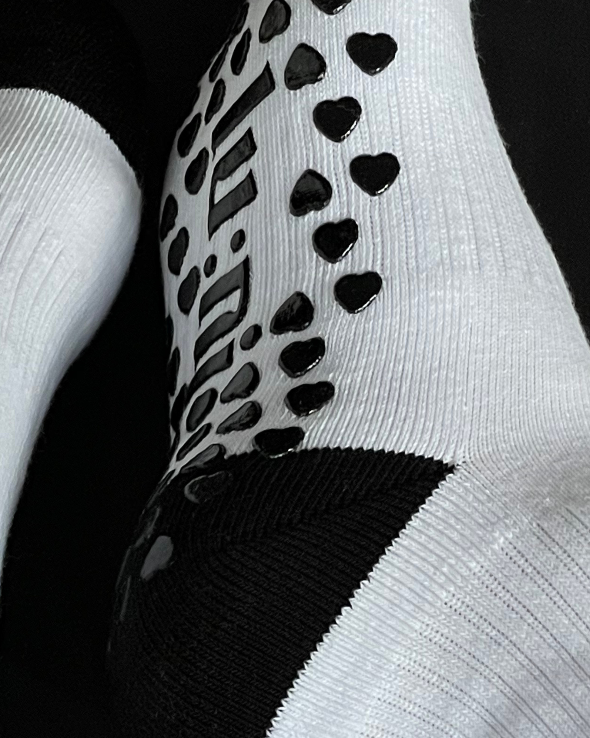 Amour Noir et Blanc - Stylishe Grip Socks für Pilates, Yoga & Reformer